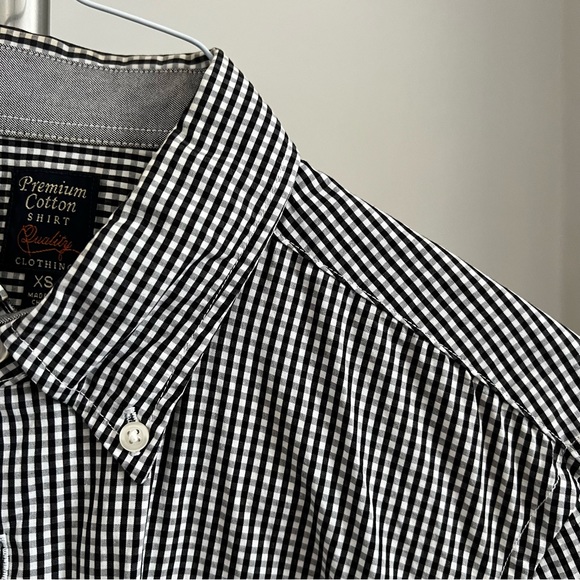 Uniqlo Gingham Cotton Button down - Picture 2 of 4